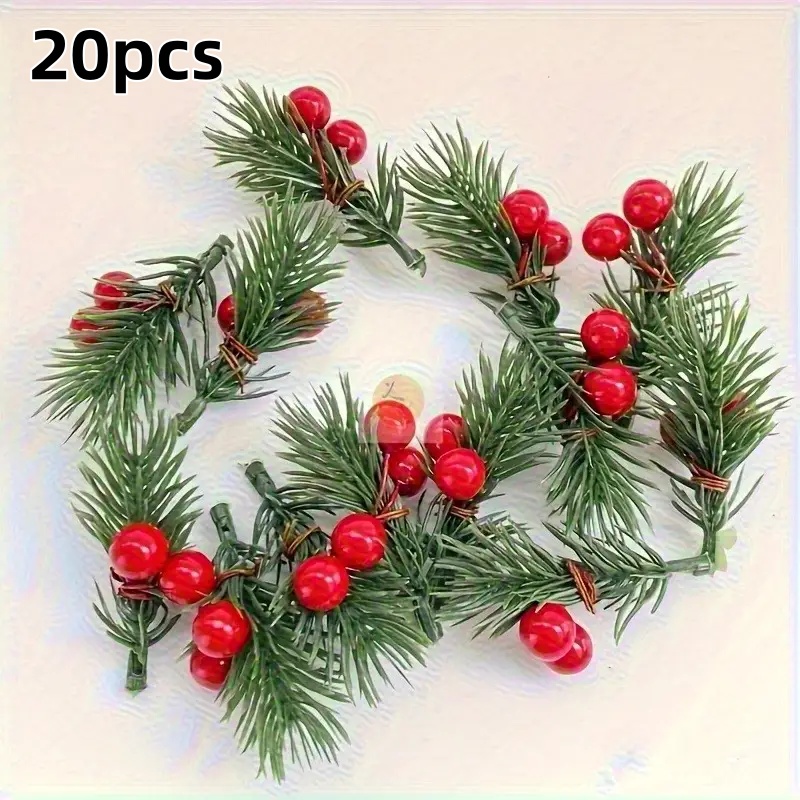 リアルな赤いベリーが付いた人工クリスマスパインブランチ20本 - Christmas Tree Artificial のレビューと価格